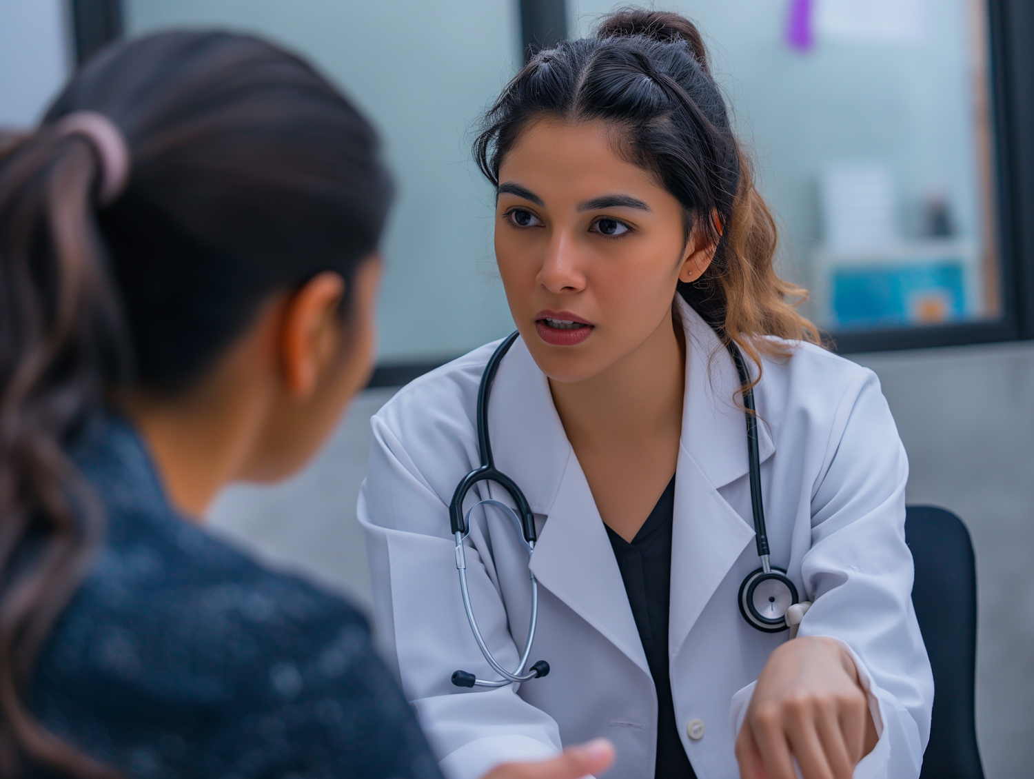 A skilled therapist offers a safe, non-judgmental space where individuals can process grief and identify thought patterns that hinder healing.