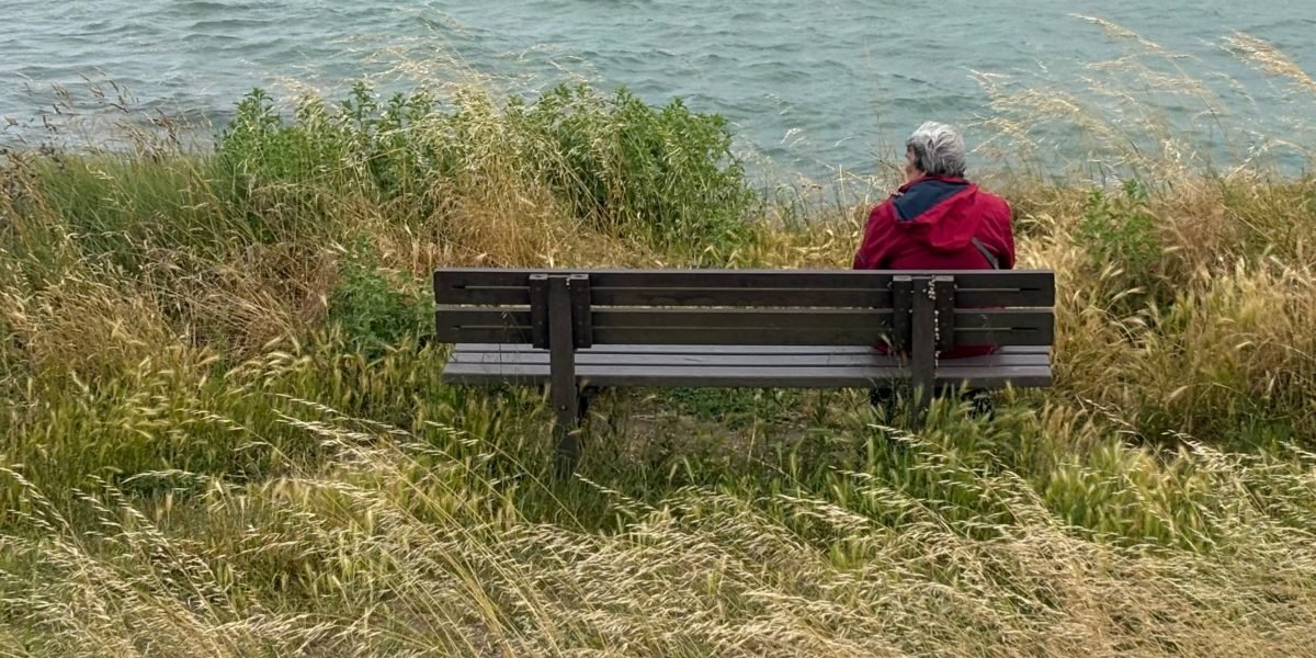 A moment of pause and reflection can help shift feelings of overwhelm towards peace.